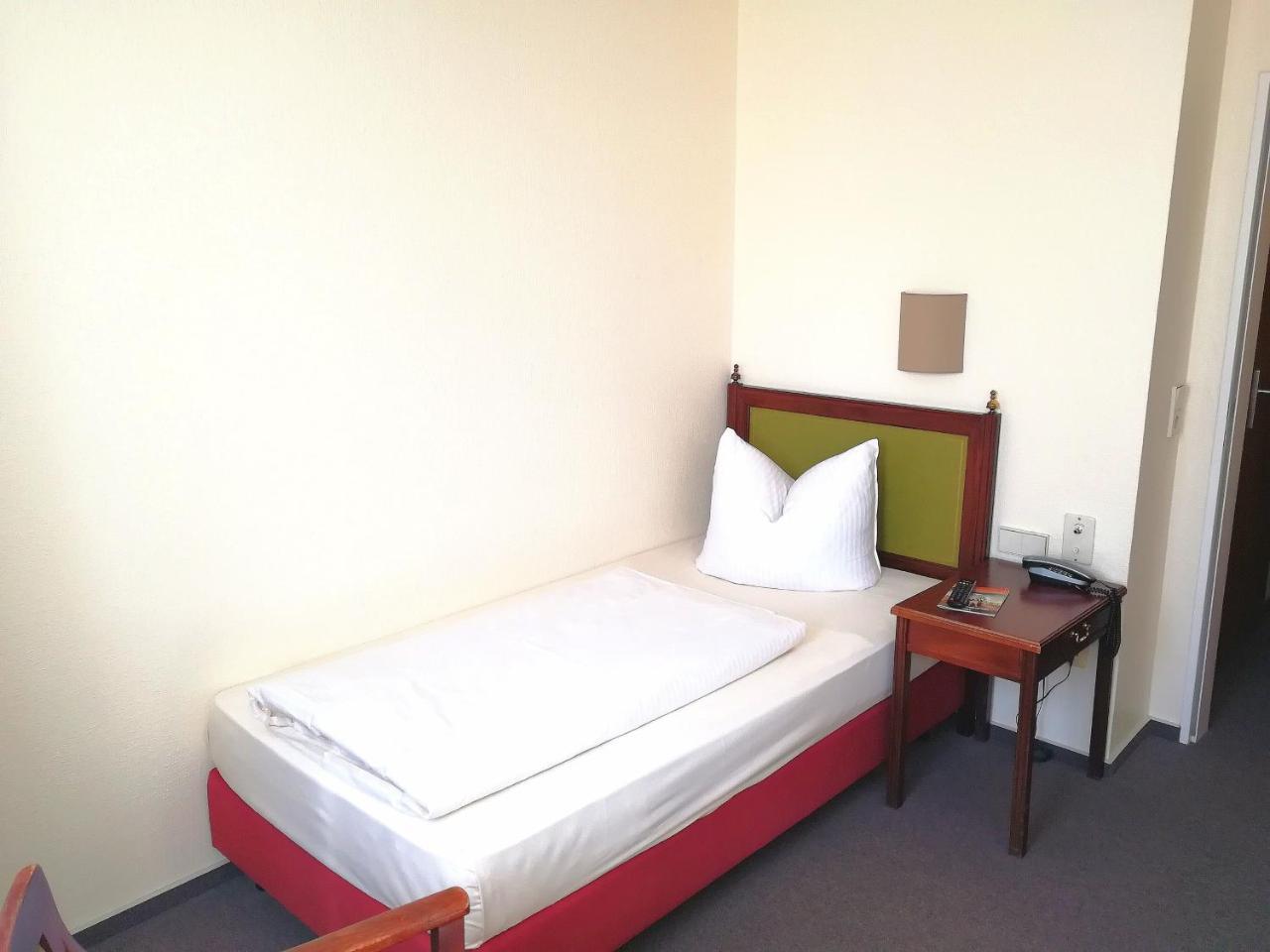 Hotel Krohwinkel Hittfeld Eksteriør billede